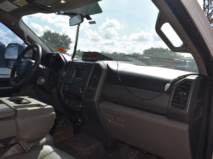 2018-ford-f350-image-9