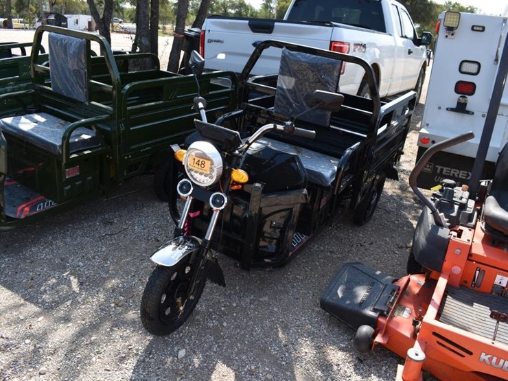 3-wheel-electric-cart-(serial-#-kr2026427amam2801)-(k)-image-2