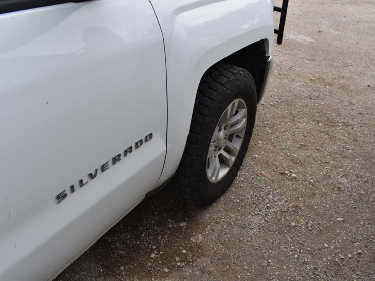 2017-chevrolet-1500-image-12