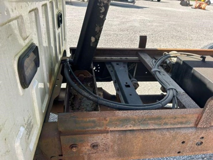2008-ford-f550-image-38