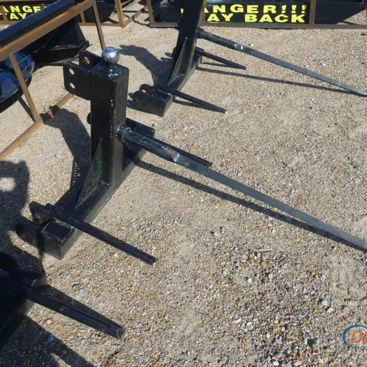 3PH HAY SPEAR W/ GOOSENECK BALL