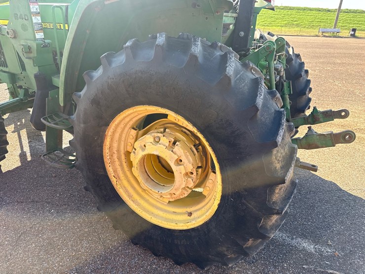 john-deere-6110-image-11