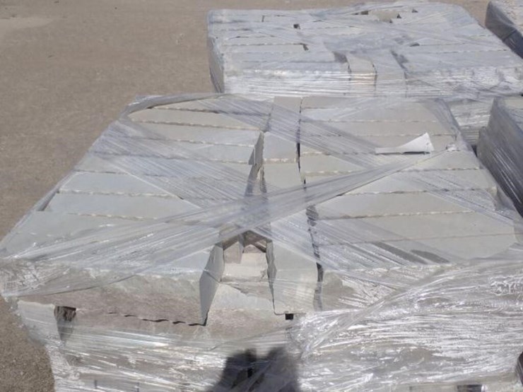 qty-of-assorted-precision-cut-wallstones-image-23