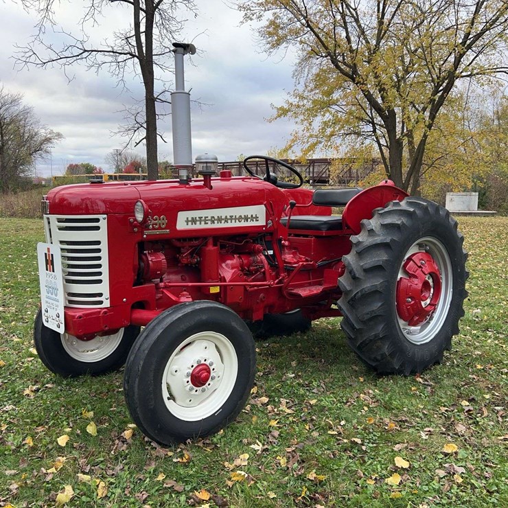 1958 INTERNATIONAL 330