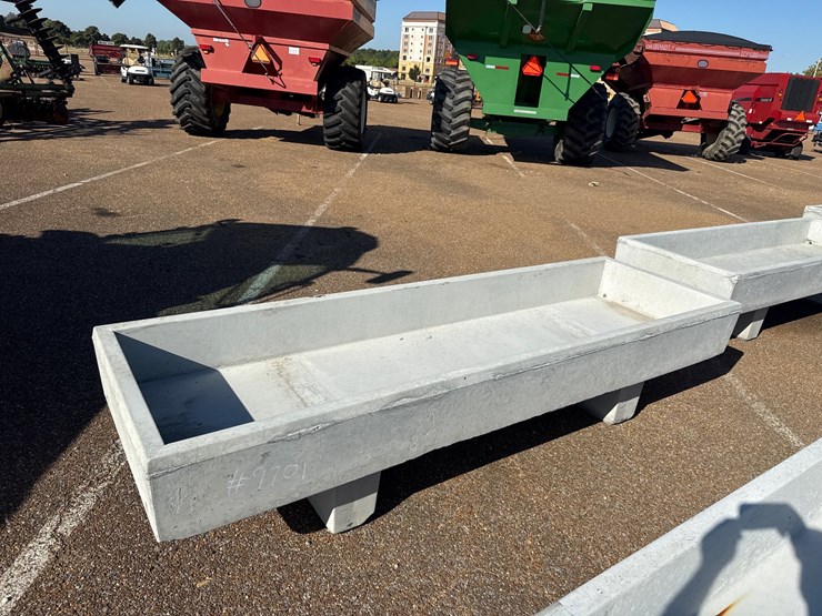 #9701-•-3-x-10-feed-trough-image-1