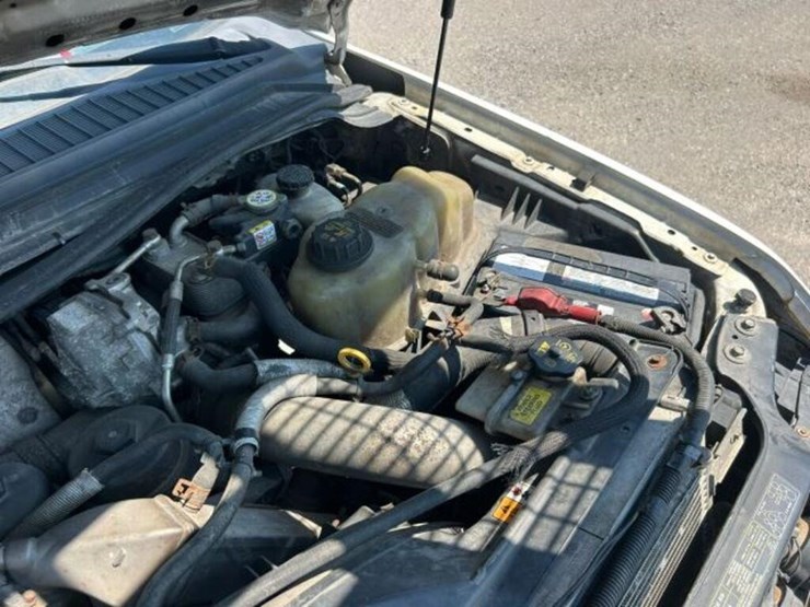 2009-ford-f550-image-27