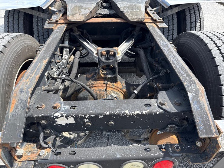 caterpillar-c15-image-19