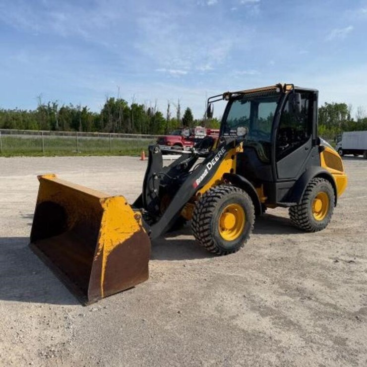2020 DEERE 204L