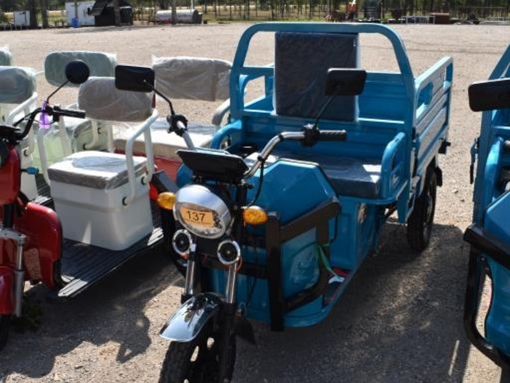3-wheel-electric-cart-(serial-#-kr2026429amam2935)-(k)-image-2
