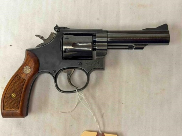 smith-&-wesson-15-7-38-spec-revolver-image-1