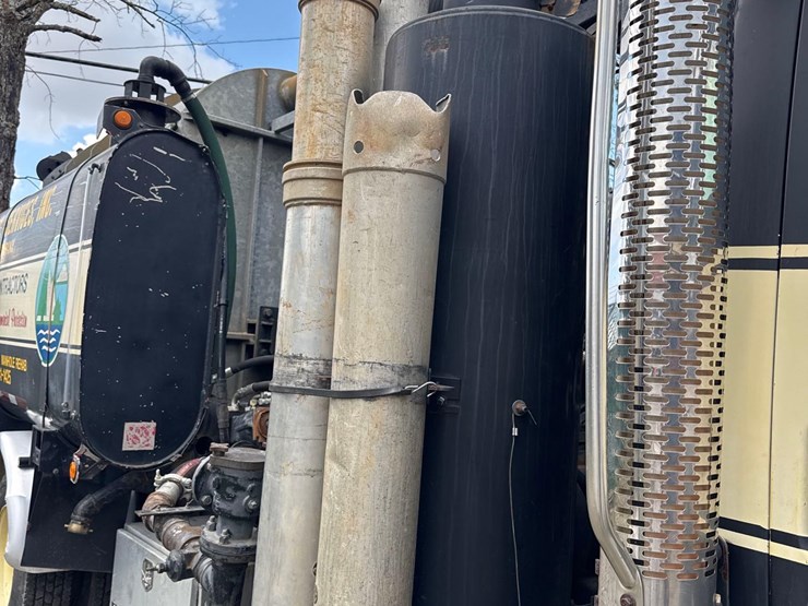 2008-sterling-jetter-/-vacuumtruck-image-32