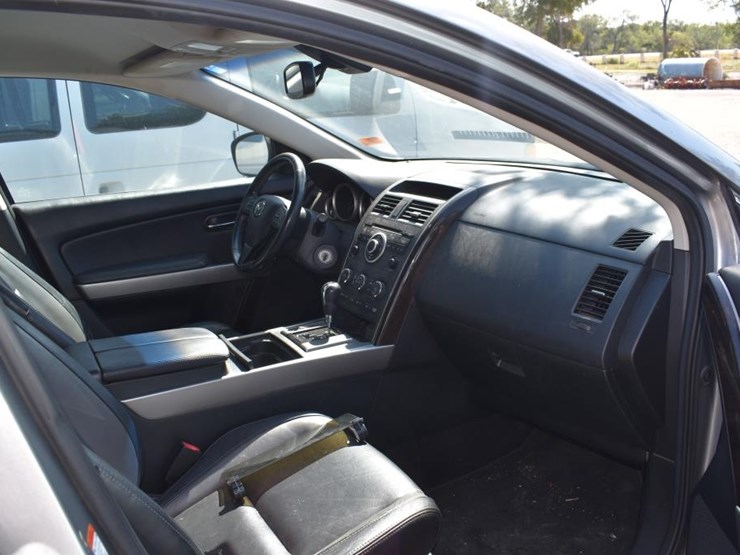 2010-mazda-cx9-image-5