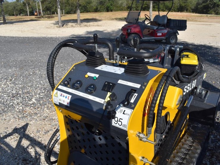 ssl60-mini-skid-steer-(serial-#-hc3602604473)-(k)-image-6