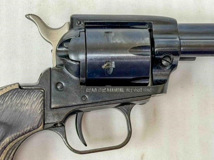 heritage-rough-rider-22/22mag-revolver-image-14