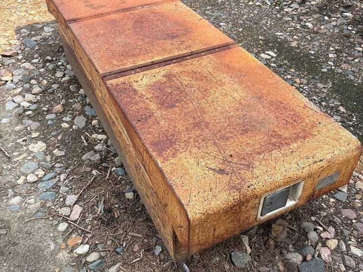 steel-pickup-tool-box-image-1
