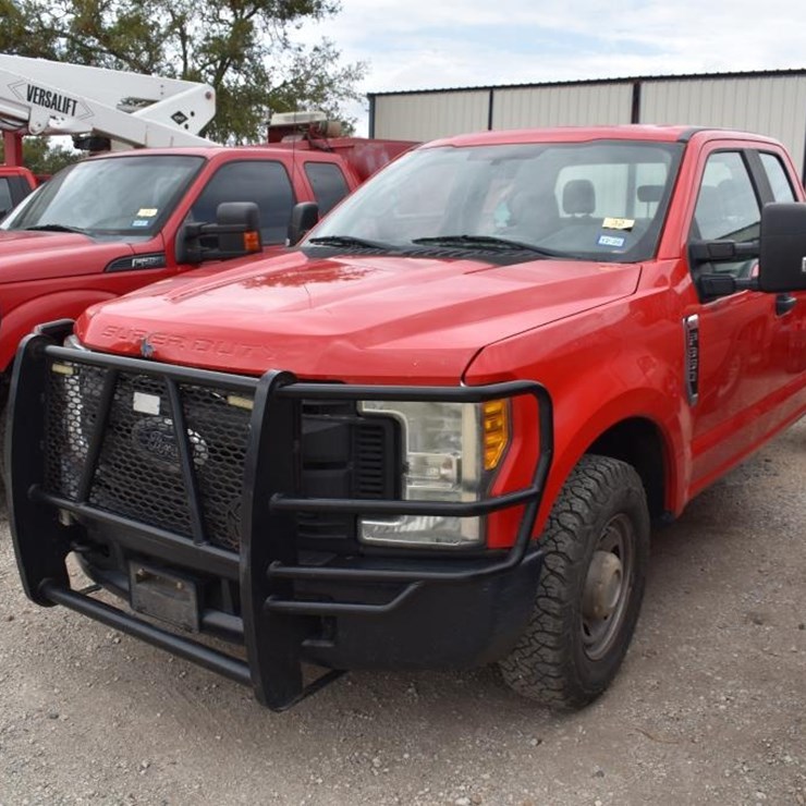 2017 FORD F350