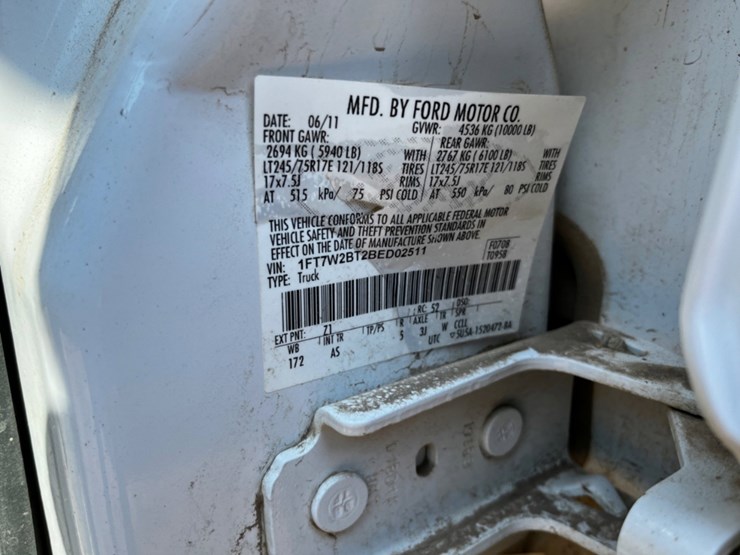 2011-ford-f250-image-14