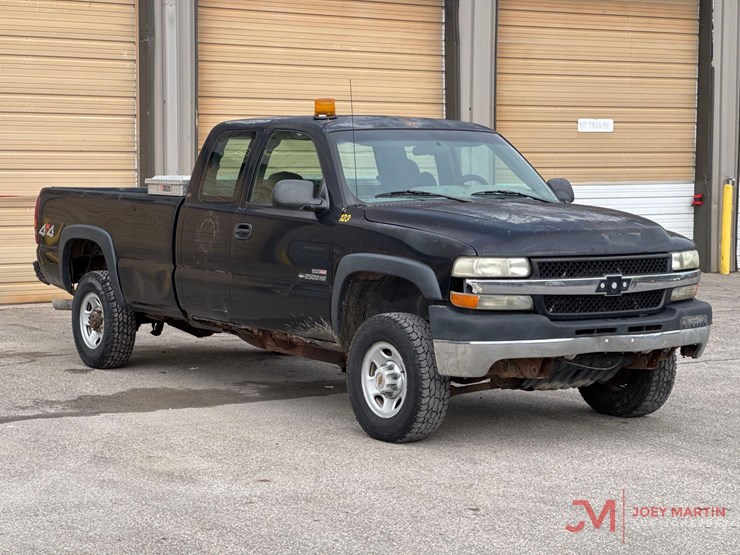 2002-chevrolet-2500-image-1
