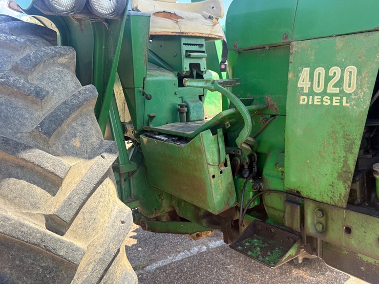john-deere-4020-image-18