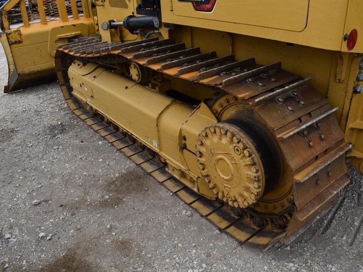 caterpillar-d1-image-12