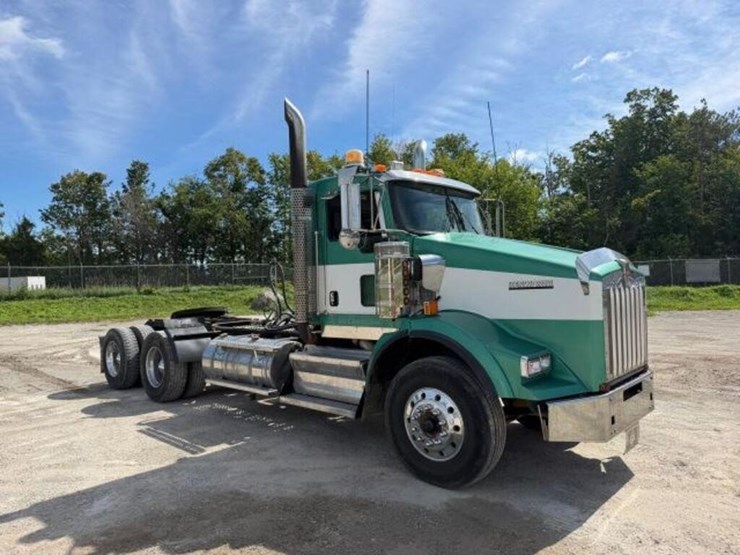 2009-kenworth-t800-image-2