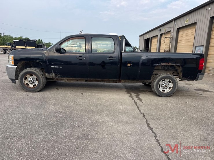 2011-chevrolet-silverado-2500-image-5