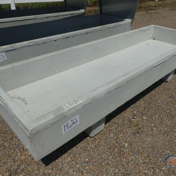 3X10 CONCRETE FEED TROUGH