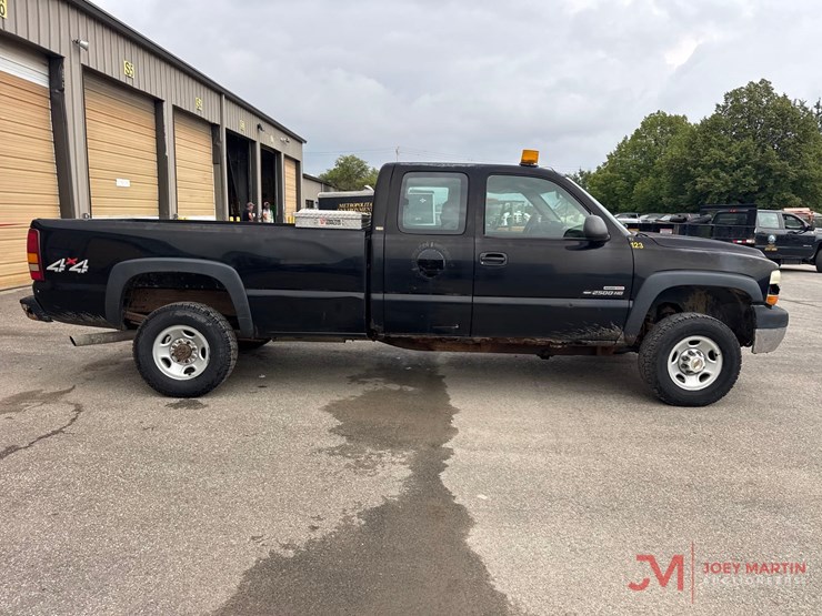 2002-chevrolet-2500-image-2