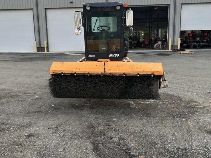 2021-rosco-nv55-image-3