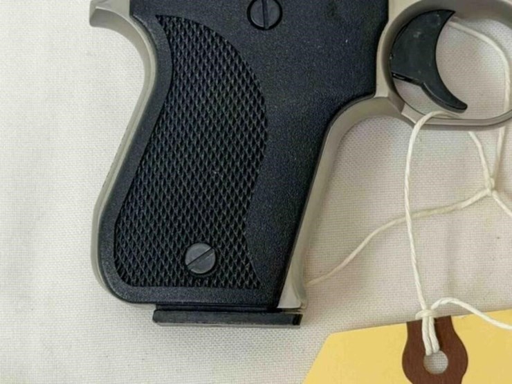 phoenix-arms-hp22-22lr-pistol-image-14