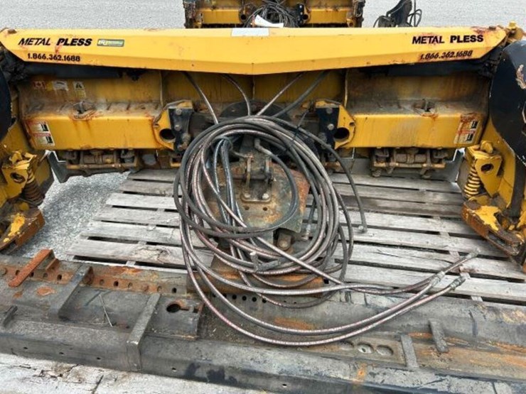 metal-pless-8-ft---13-ft-snow-pusher-agh0830-13le--image-12