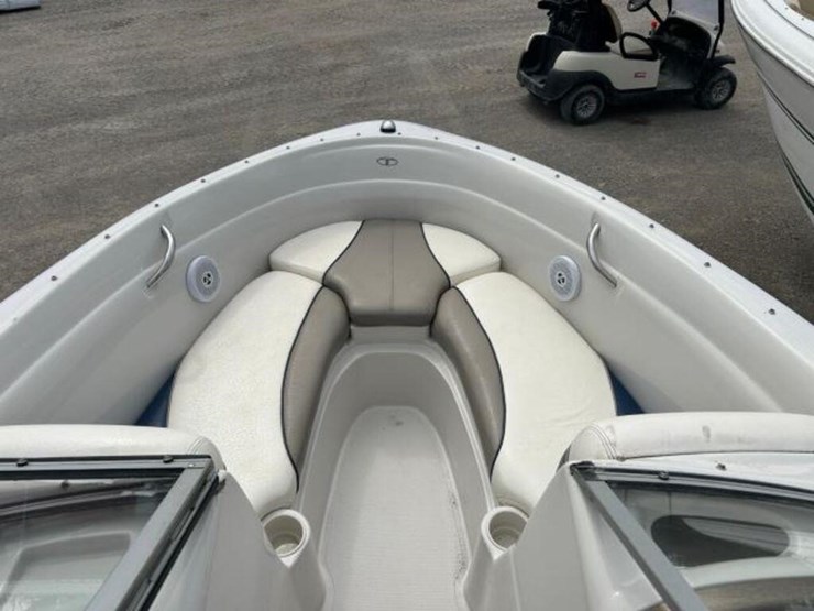 2005-tahoe-q6-20-ft-bowrider-bujd66twf505-image-46
