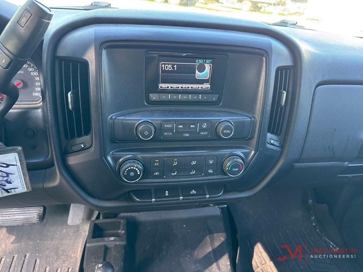 2015-chevrolet-silverado-1500-image-31