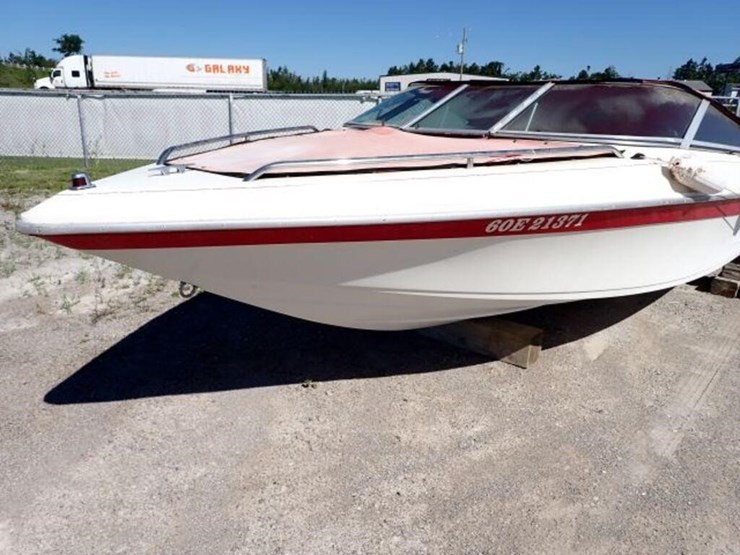 1990-celebrity-180-18-ft-bowrider-clci0220b090-image-74