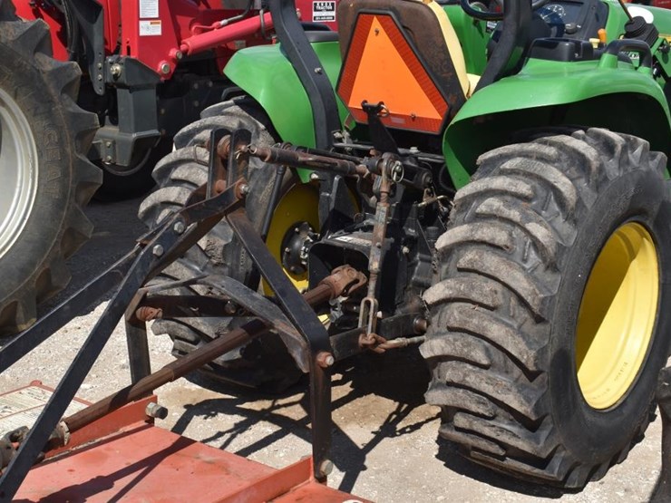 john-deere-3032e-image-6