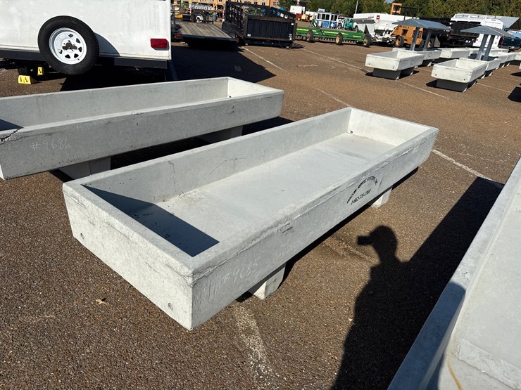 #9685-•-3-x-10-feed-trough-image-1