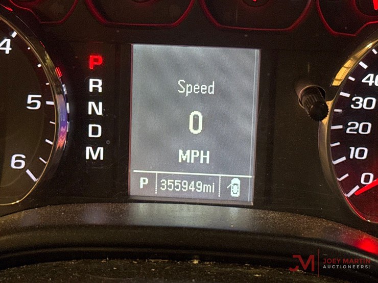 2014-chevrolet-silverado-1500-image-36