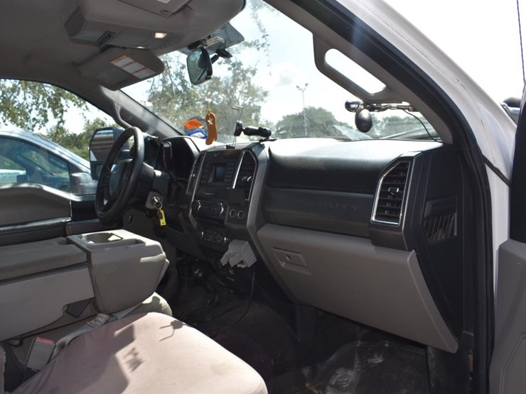2018-ford-f450-image-5