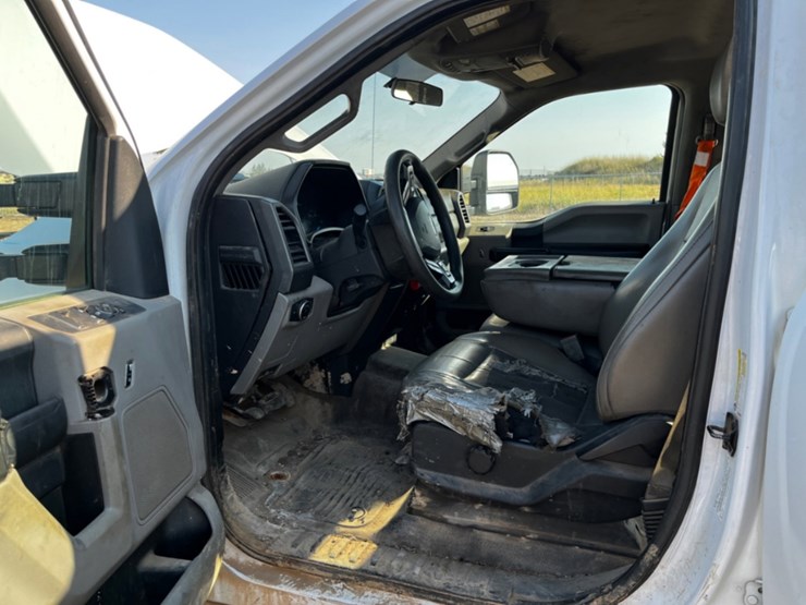 2019-ford-f250-image-9