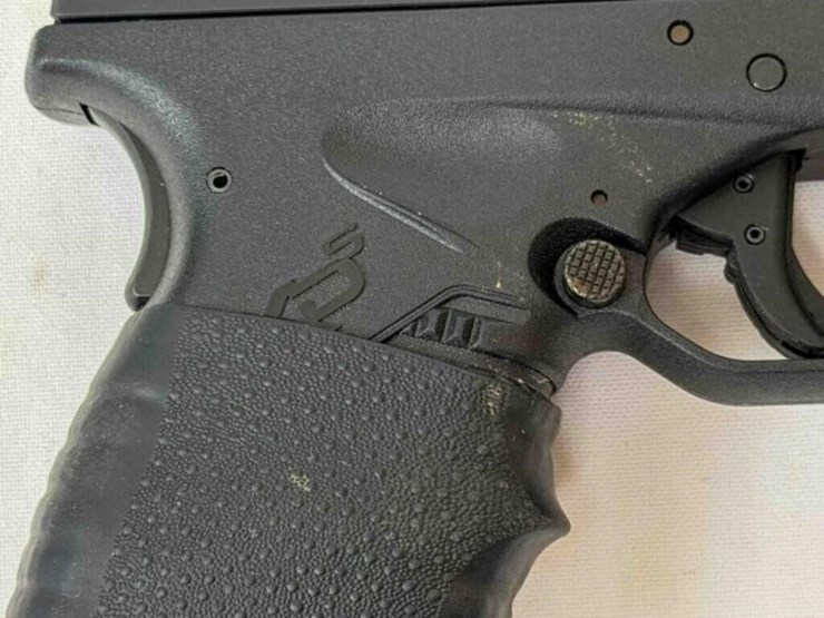 springfield-xds-45acp-pistol-image-17