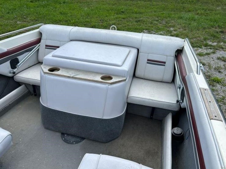 ebbtide-180-riviera-xl-bowrider-image-25