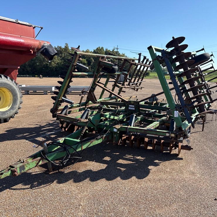 JOHN DEERE 724