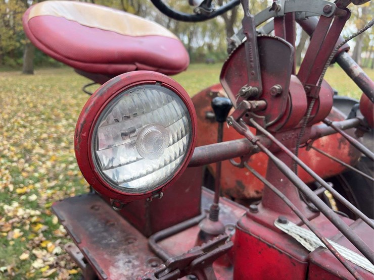 1952-farmall-super-c-image-60