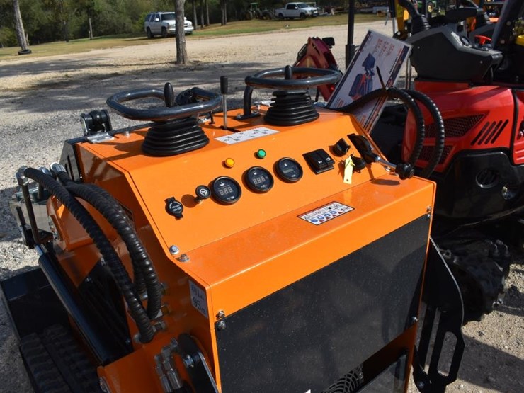 lhr-ht380-q1-mini-skid-steer-(serial-#-not-found)-(k)-image-6