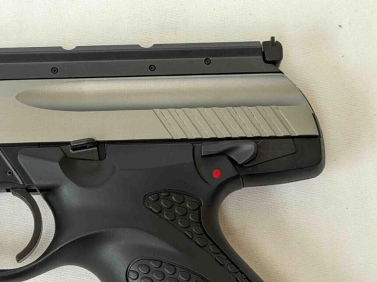 beretta-u22-neos-22lr-pistol-image-6
