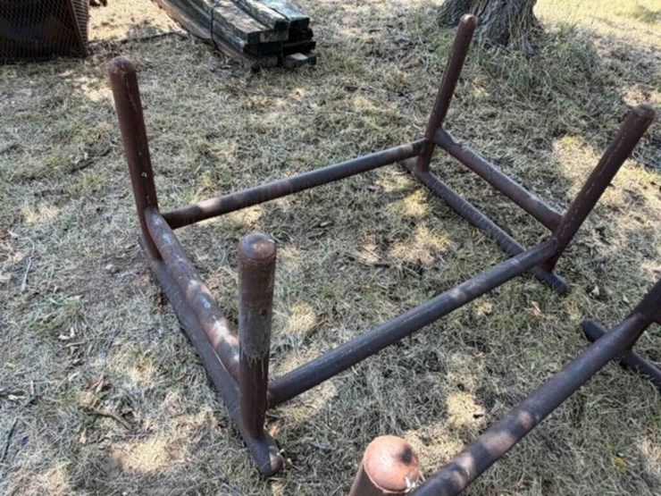 3--steel-cradles---5’x3’-each-image-4