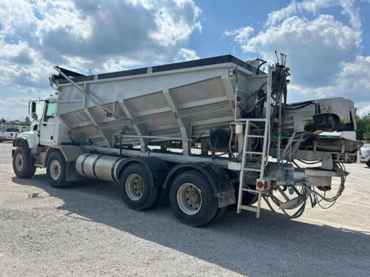 2005-mack-700-t/a-t/a-stone-slinger-truck-1m2ag11c-image-6
