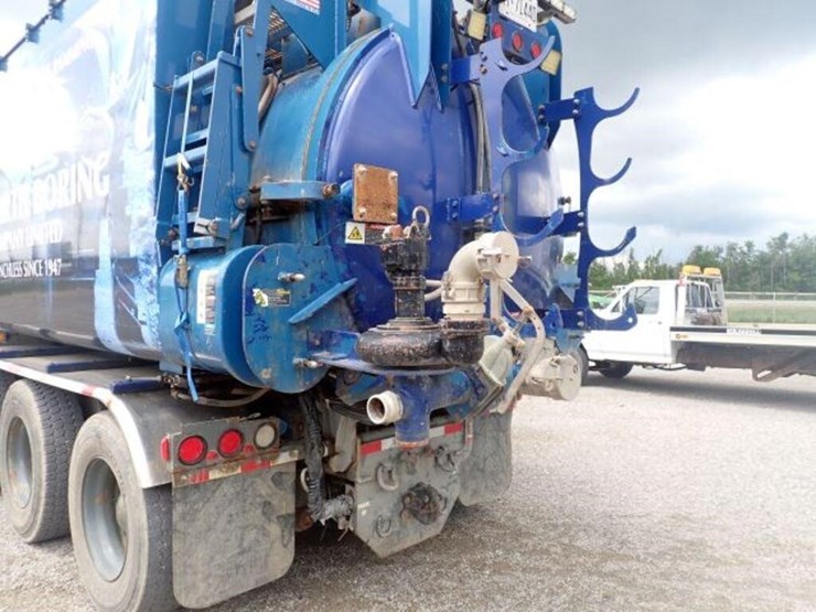 2013-peterbilt-367-image-68