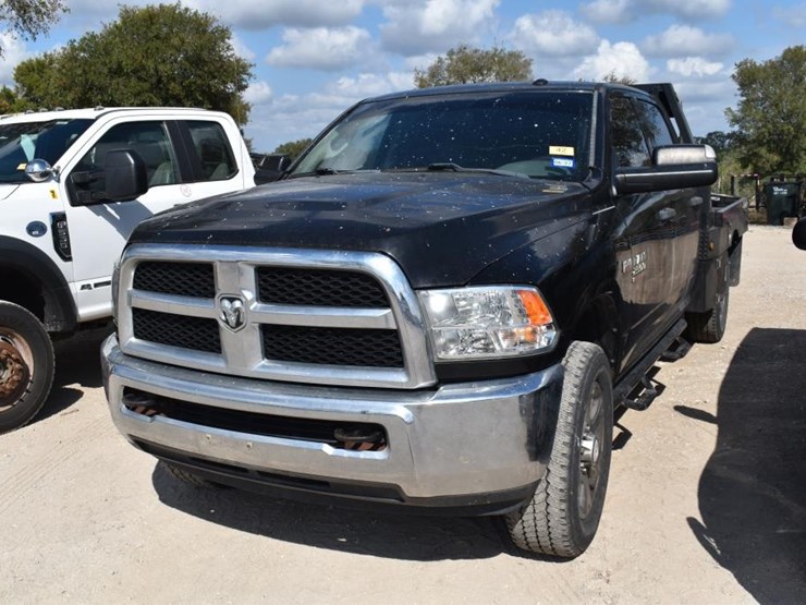2017-dodge-pickup-w/-bradford-bed-4x4-(vin-#-3c6ur5hj1hg726210)-(showing-ap-image-1