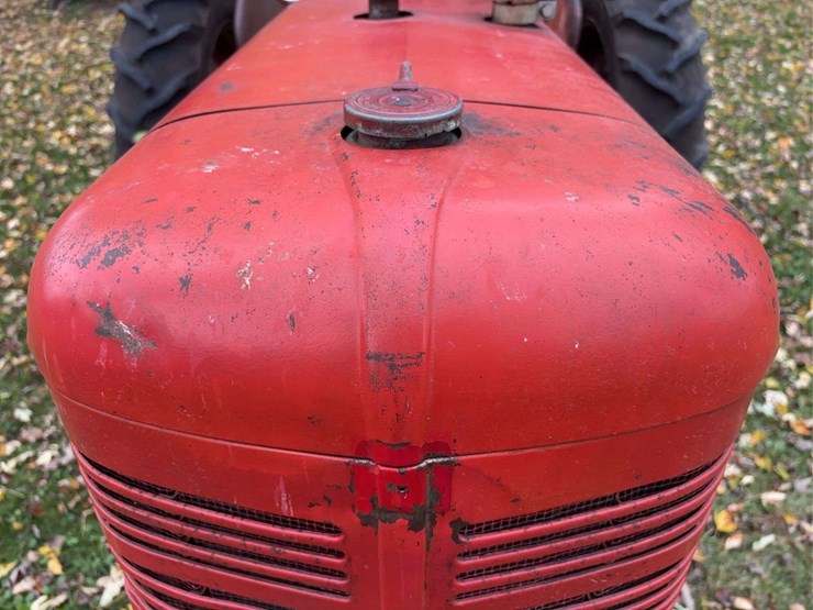 1952-farmall-super-c-image-11